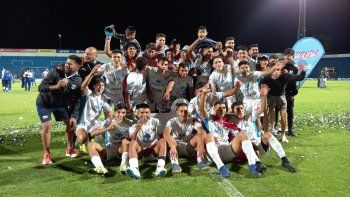 el lobito festejo en la edicion 2021 de la copa jujuy