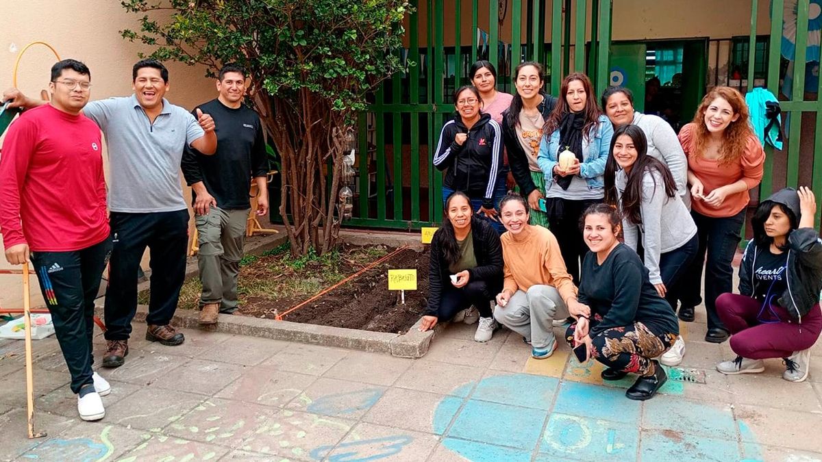 Continúan los talleres de Huertas Agroecológicas en escuelas de niveles inicial y primario Continúan los talleres de Huertas Agroecológicas en escuelas de niveles inicial y primario