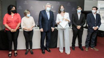 morales entrego recursos para afianzar la produccion forestal