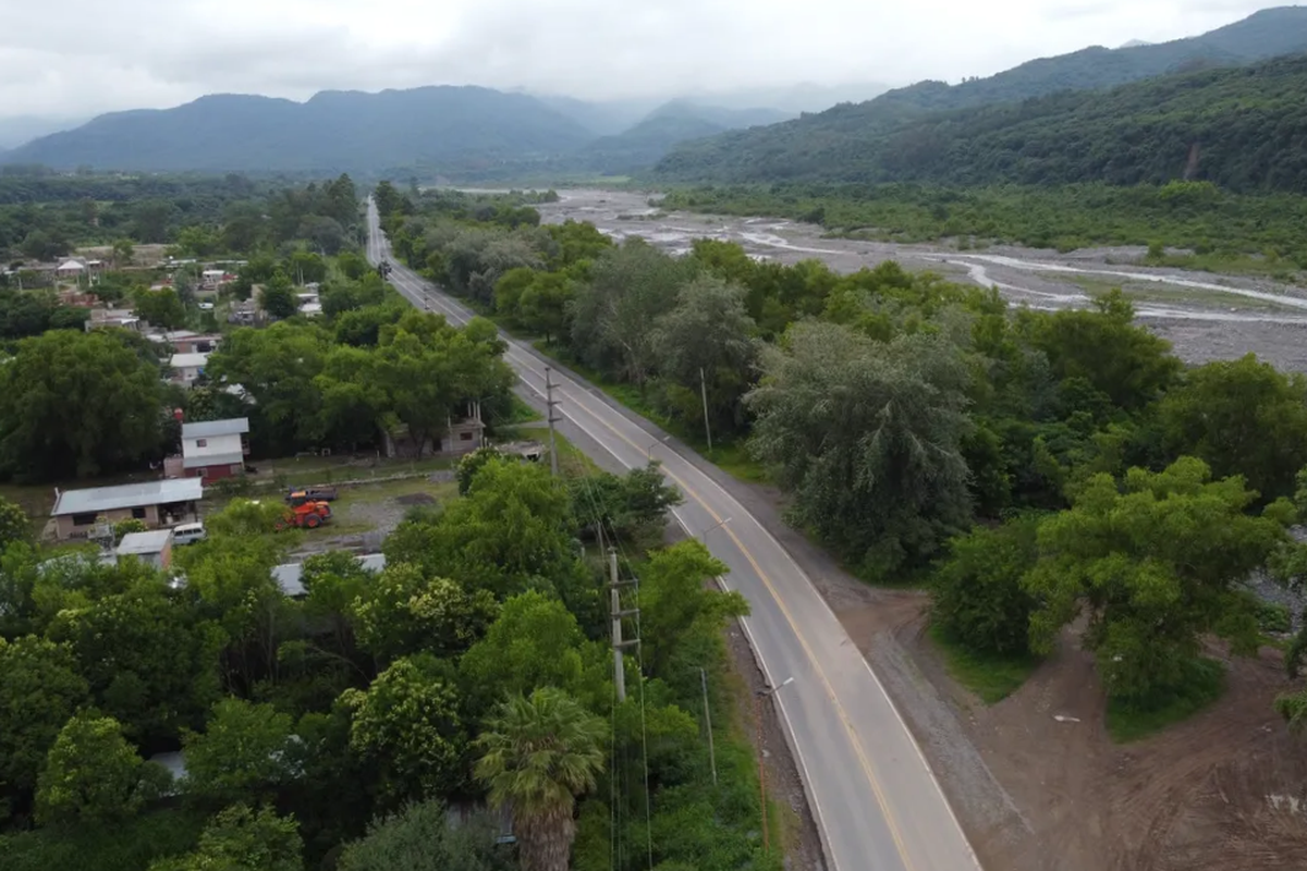 Obras finalizadas en la RP 4, tramo Reyes - Termas de Reyes.