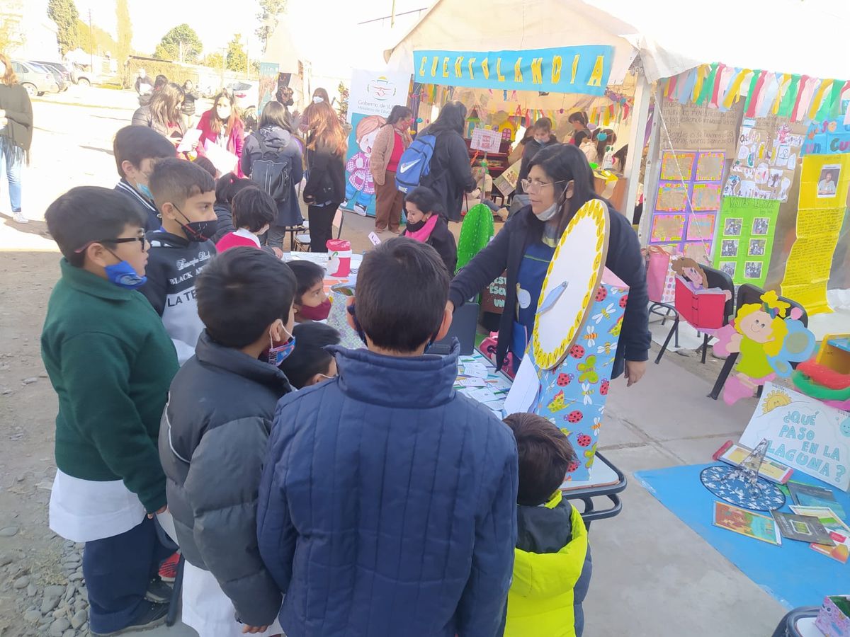 Propuestas de alfabetización inicial y matemática en la Feria del Libro Jujuy