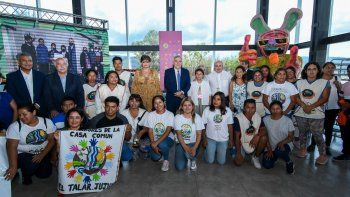 Morales entregó equipamiento a Cuidadores de la Casa Común