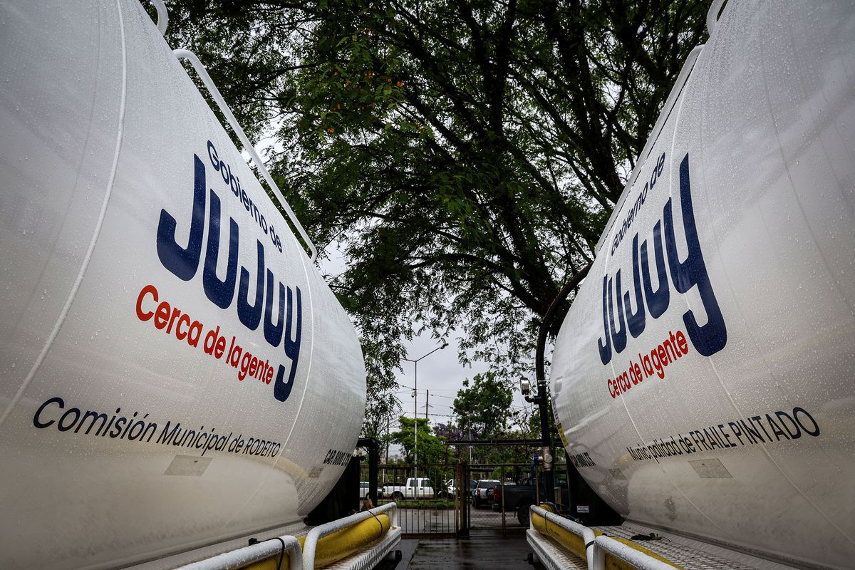 Sadir entregó tanques atmosféricos a municipios Sadir entregó tanques  atmosféricos a municipios