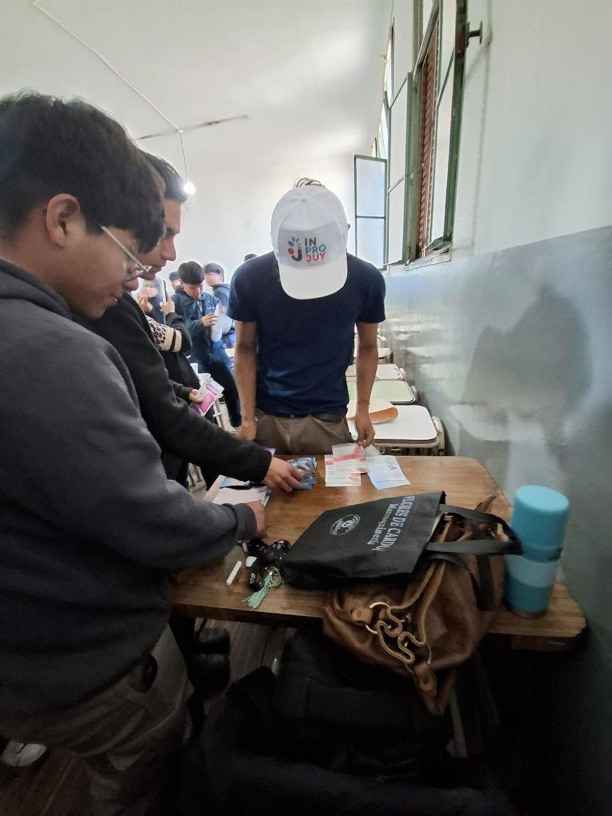 InProJuy y Educación visitaron canchones promoviendo la reflexión y el cuidado