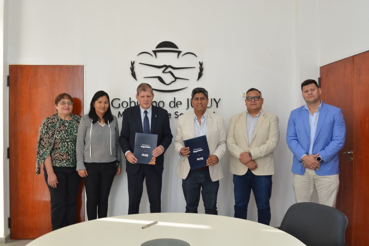 Ministerio de Seguridad y Facultad de Ingeniería forman alianza para desarrollo académico y profesional Ministerio de Seguridad y Facultad de Ingeniería forman alianza para desarrollo académico y profesional