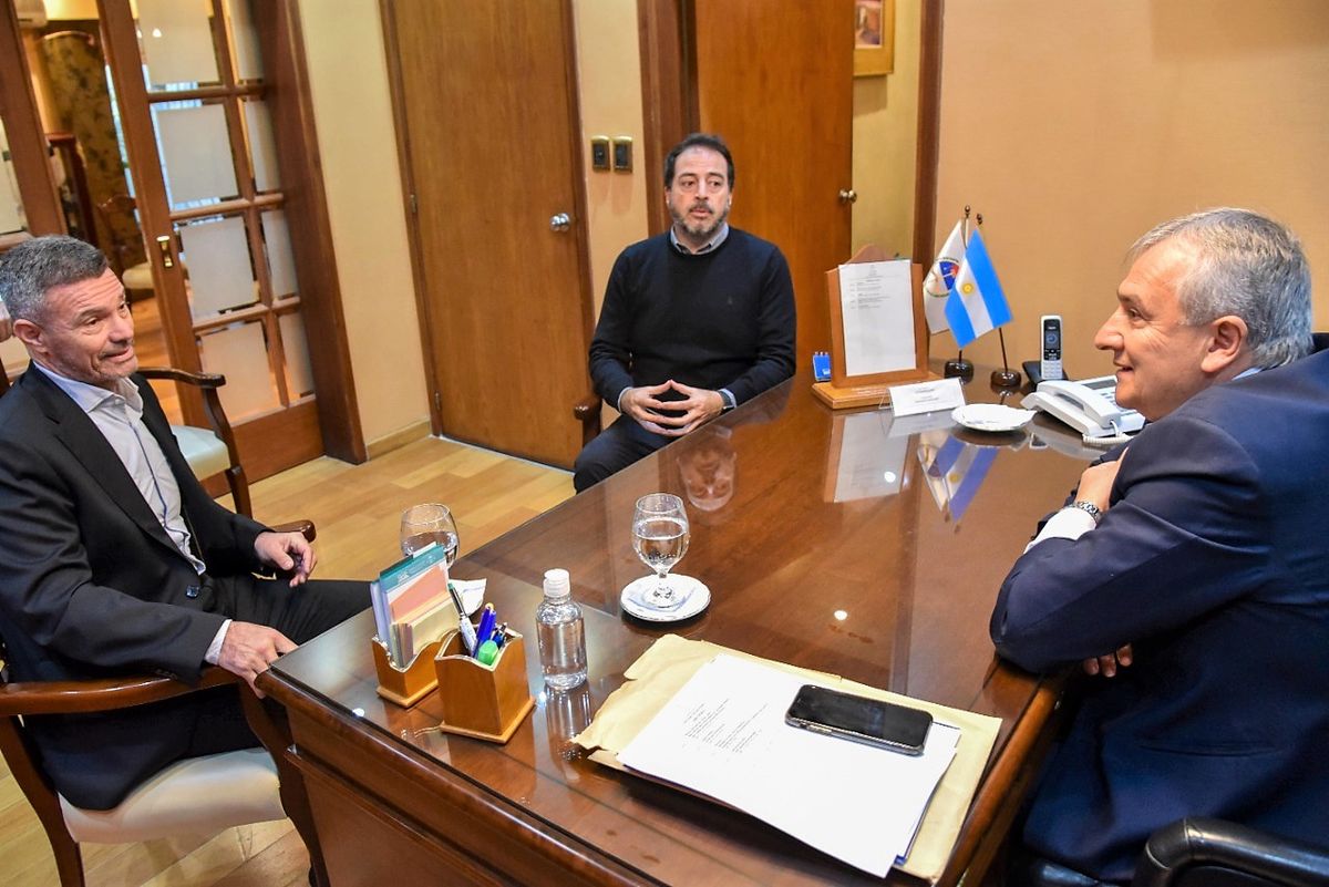 Morales gestiona la llegada de la Copa Argentina a Jujuy