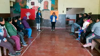 Taller sobre gestión y entornos saludables en comedor comunitario de Palma Sola