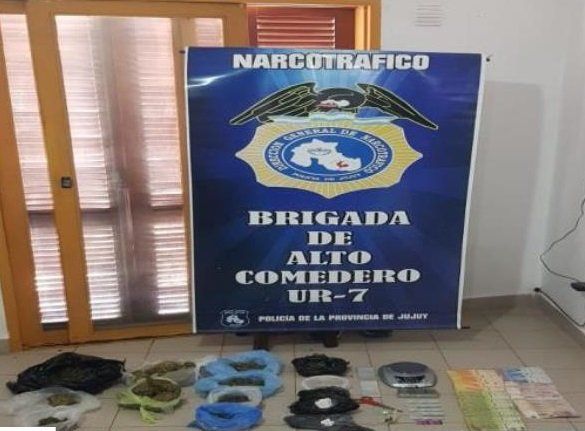 Lucha contra el Narcomenudeo: detienen a cuatro sujetos que vendían estupefacientes