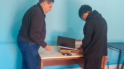 Tras la tragedia de Córdoba, Pablo Apaza recibió ayuda para seguir estudiando