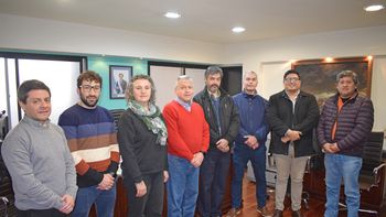 Autoridades del IVUJ, UNJu y la Facultad de Ciencias Económicas acordaron acciones en común.