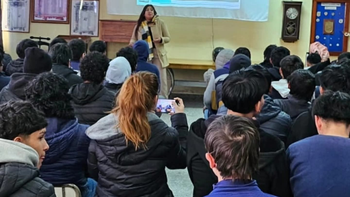 Prevención con estudiantes en El Carmen: taller sobre 
