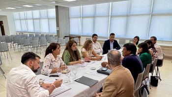 Educación y Desarrollo Humano aúnan esfuerzos para garantizar mejores condiciones de traslado de docentes rurales