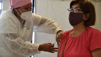 jujuy ya cuenta con vacuna antigripal para mayores de 65 anos y embarazadas