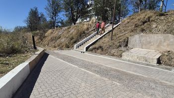Escaleras urbanas: avanzan obras de puesta en valor en siete puntos de la capital jujeña