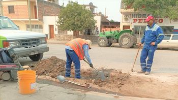 se realizan trabajos de reparacion de calzada en ciudad perico
