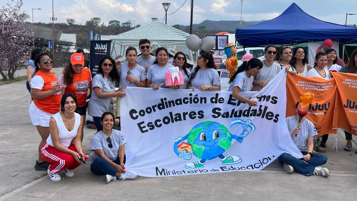 Promueven autocuidado y bienestar integral en la Fiesta Nacional de los Estudiantes