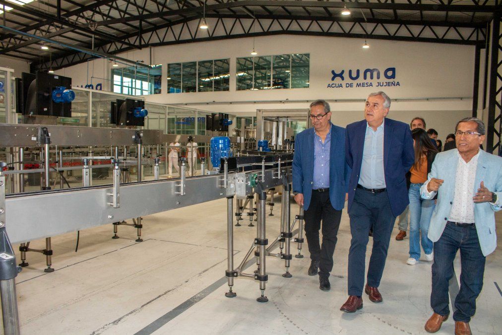 Morales inauguró la ampliación de la planta de Xuma para el procesamiento de agua gasificada y depósito de productos