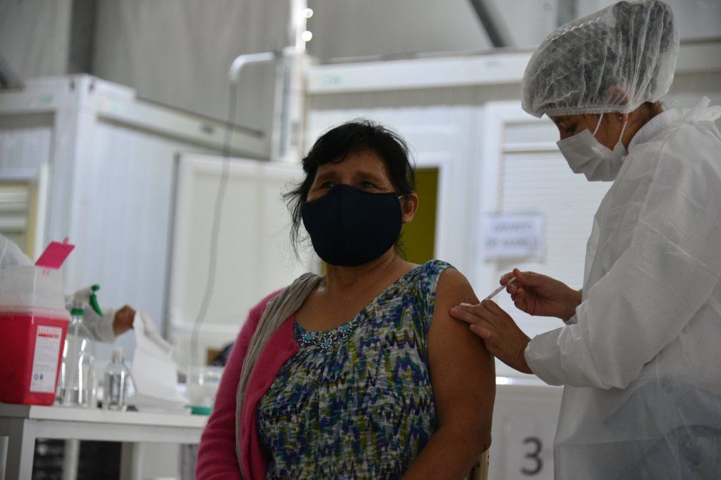 Jujuy habilita nuevos vacunatorios y amplía la edad de cobertura