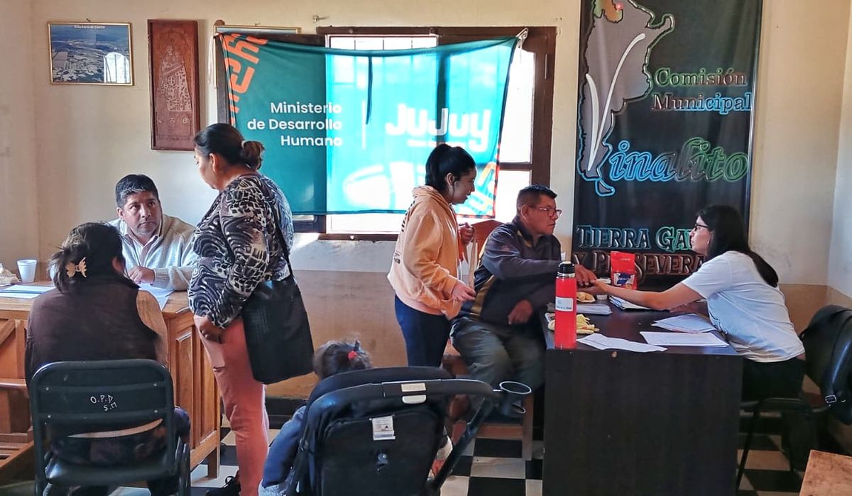 Familias jujeñas se asesoran con la Oficina Móvil para personas con discapacidad Familias jujeñas se asesoran con la Oficina Móvil para personas con discapacidad