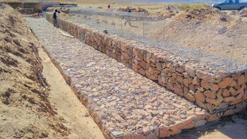 Las obras sobre río Las Burras tienen como objetivo garantizar el tránisto por RP 75 durante todo el año.