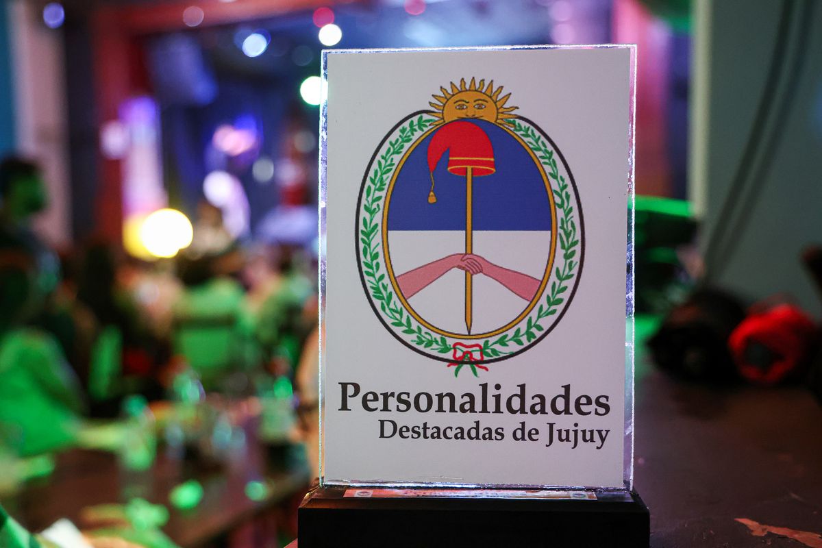 Reconocimiento a la labor social del programa de TV Generación con Vosz Reconocimiento a la labor social del programa de TV Generación con Vosz