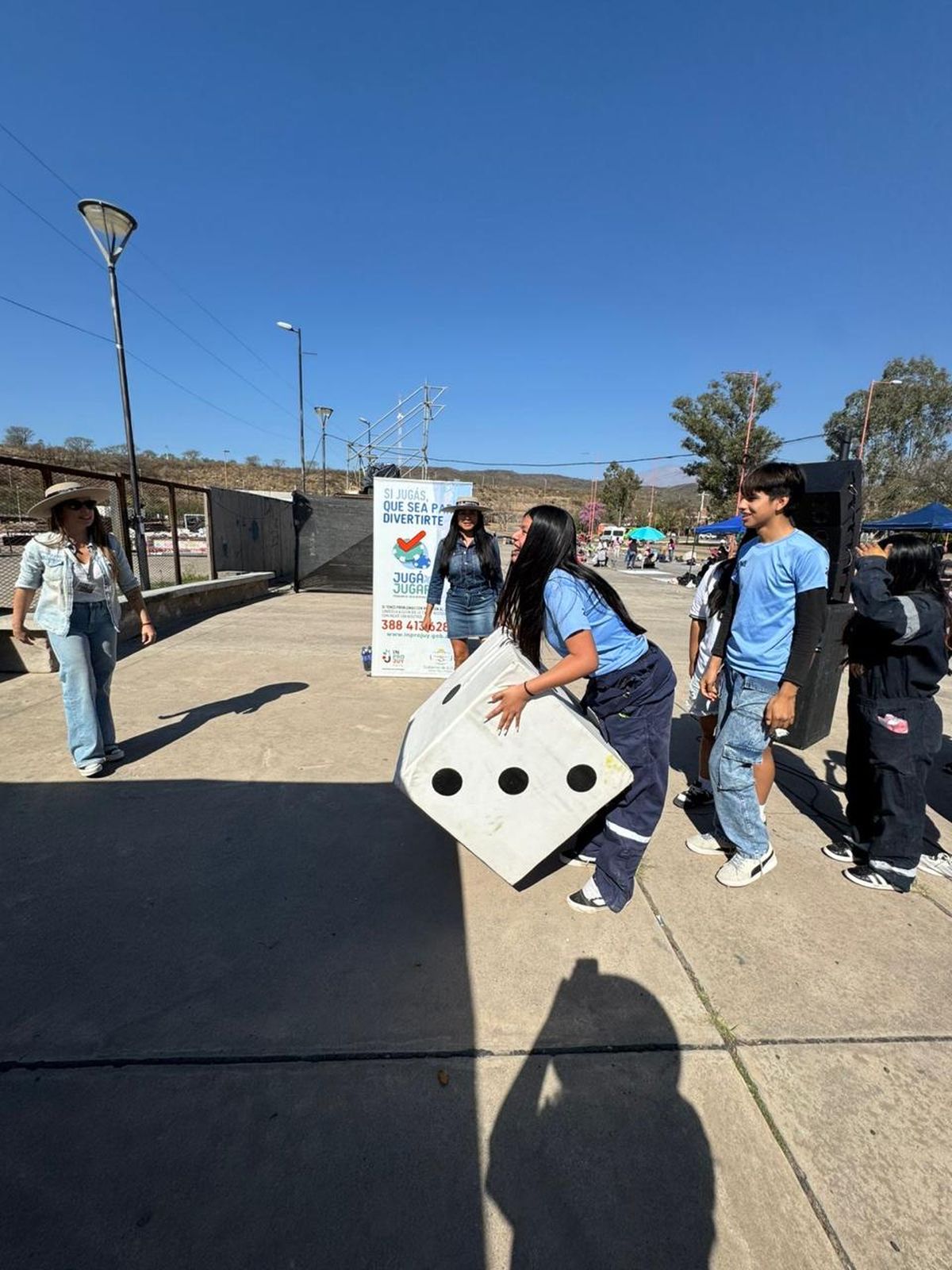 Promoviendo el juego responsable, INPROJUY participó de la Pintada Estudiantil