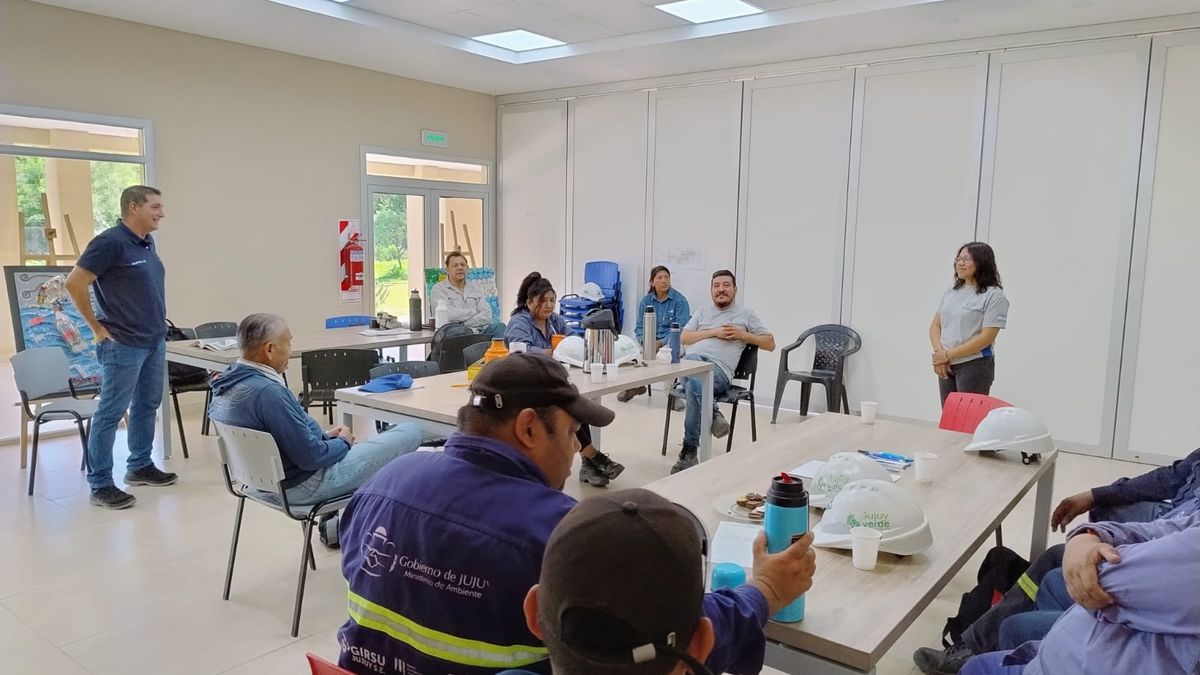 GIRSU Jujuy y Aurelia capacitan a personal de logística y mantenimiento 