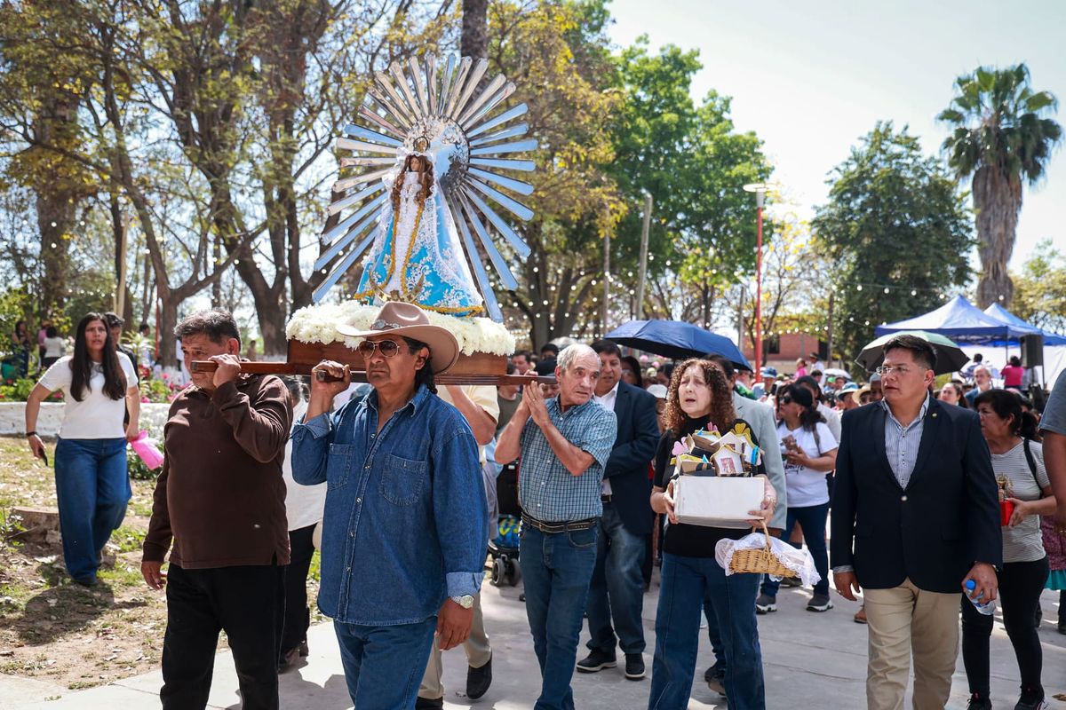 Aguas Calientes celebró sus fiestas patronales con anuncios de obras para la comunidad Aguas Calientes celebró sus fiestas patronales con anuncios de obras para la comunidad