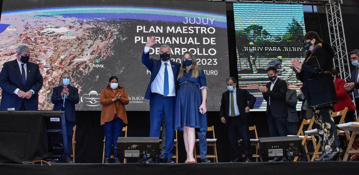 Morales presentó el plan maestro de obras 2021-2023
