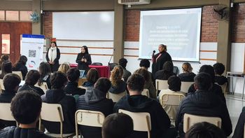 Charla de prevención bullying y grooming en el Colegio José Hernández