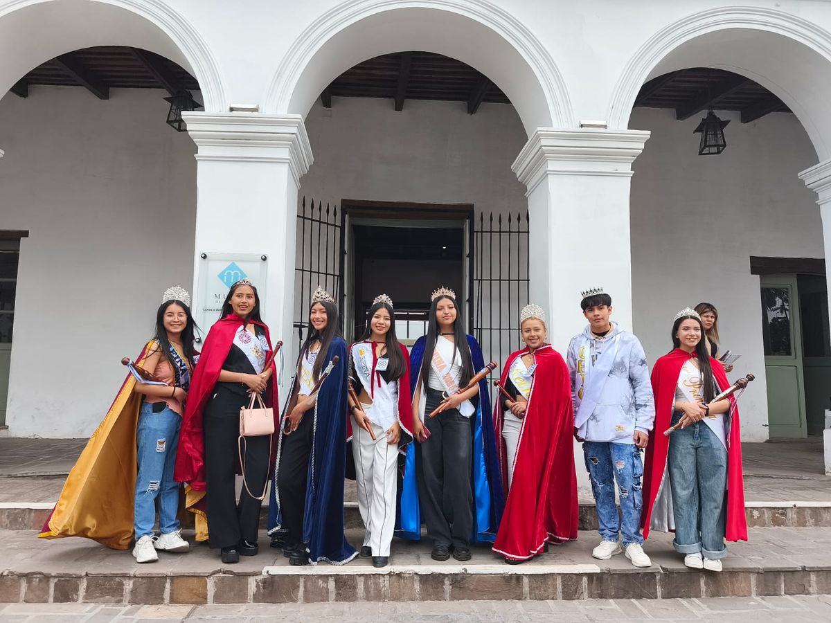 Representantes de Monterrico compartieron con personas mayores