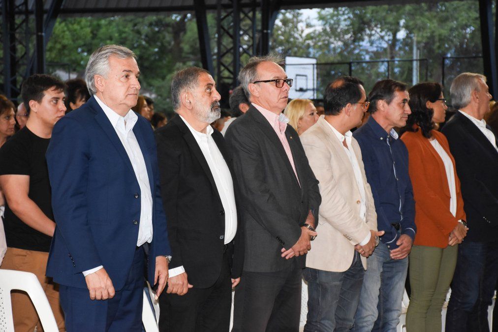 Morales inauguró el Alto Multiespacio para expresiones culturales, sociales y deportivas