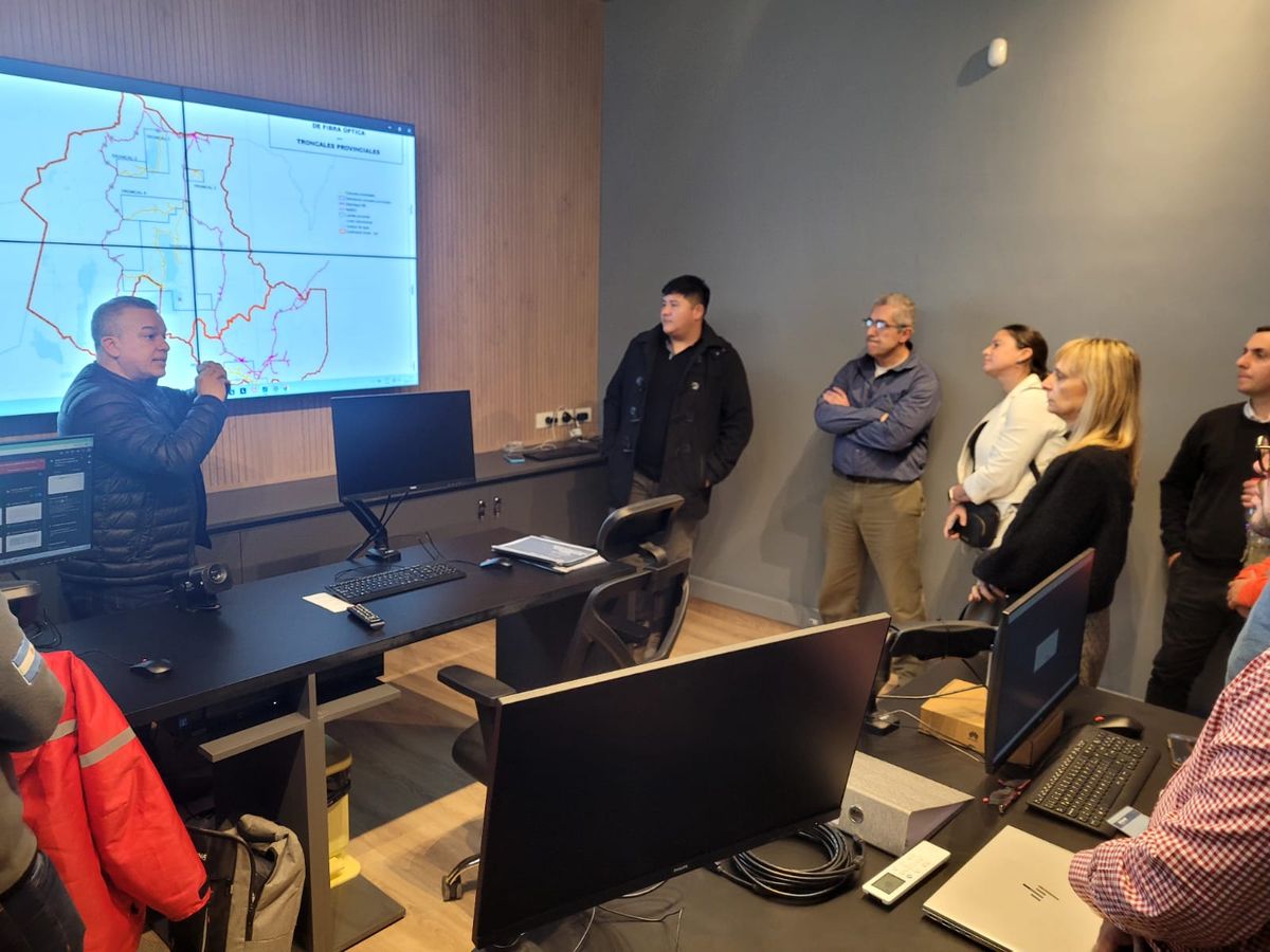 Supervisan proyecto de conectividad para todas las escuelas de Jujuy Supervisan proyecto de conectividad para todas las escuelas de Jujuy