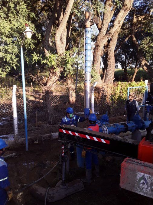 Agua Potable instaló una nueva electro bomba en La Mendieta para mejorar la prestación del servicio