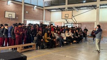 Continúan las charlas preventivas sobre grooming en escuelas secundarias