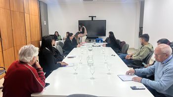 Apertura de sobres para importante obra en la Dirección Provincial de Administración del Ministerio de Educación