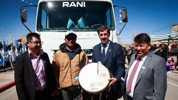 Carlos Sadir ratificó su compromiso con Abra Pampa en el 143° aniversario de la ciudad