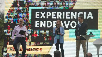 Imagen de archivo:  Experiencia Endeavor NOA