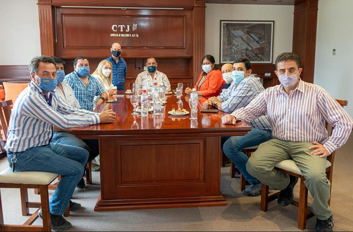 Reunión en la Cooperativa de Tabacaleros de Jujuy