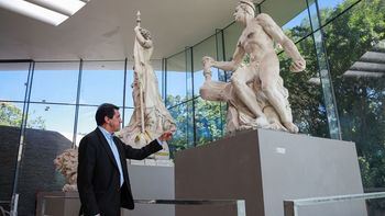 Sadir en el Centro Lola Mora: 