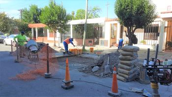 Agua Potable de Jujuy realizó trabajos de reparación de calles en barrios capitalinos