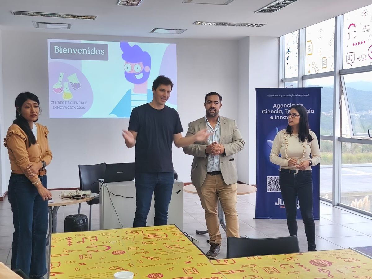 Clubes de Ciencia intercambiaron proyectos de innovación Clubes de Ciencia intercambiaron proyectos de innovación