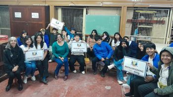 Continúan talleres en escuelas sobre bullying, grooming y autoestima