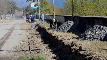 Las obras en La Isla de Bº San Martín, en la capital, asegurarán vinculación y fortalecimiento urbano, a la vez que son parte de un proceso que también contiene regularización dominial.
