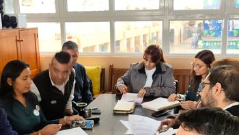 Educación articula mesa técnica con el IES Nº 11