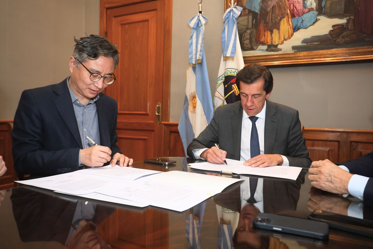 Carlos Sadir y Tsingshan impulsan proyecto estratégico de minería de litio en Jujuy