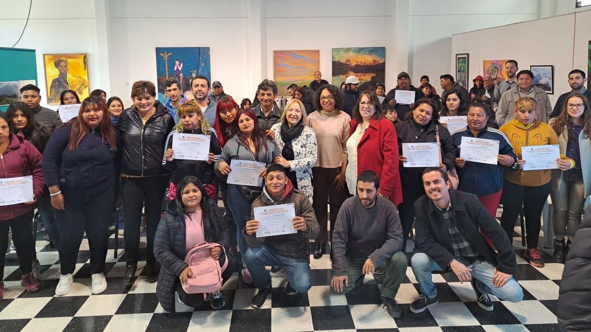 Zigarán entregó financiamiento a proyectos para la recuperación de medios de vida de recuperadores de basurales