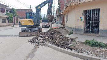 Trabajos de IVUJ y PROMEBA en el barrio Alto Comedero, durante las inclemencias climáticas en Capital. Trabajos de IVUJ y PROMEBA en el barrio Alto Comedero, durante las inclemencias climáticas en Capital.
