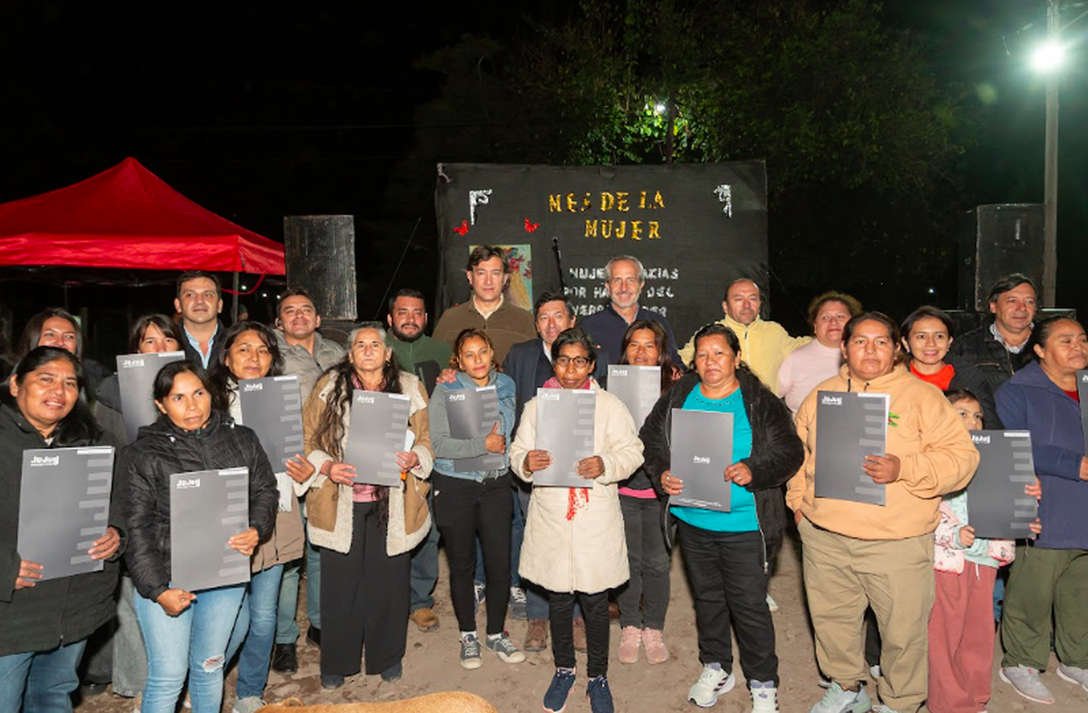 El Carmen homenajeó a mujeres jujeñas influyentes en la cultura provincial, nacional e internacional