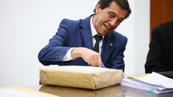 Sadir encabezó el acto de apertura de sobres del Plan Provincial de Repavimentación